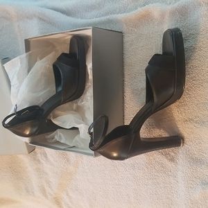 Nine west platform sandals